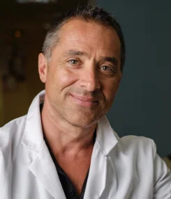 Oncologue Président de l’Institut de e-Santé INeS